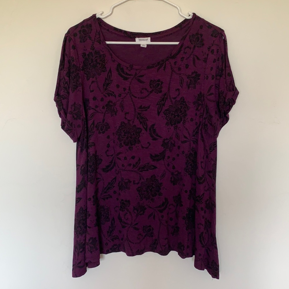 Women’s cold shoulder top